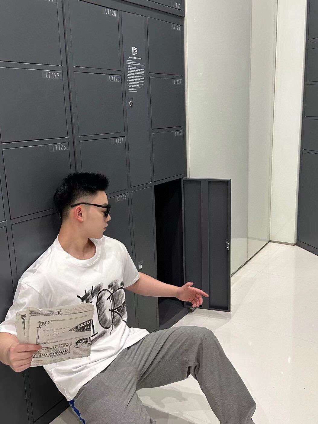 T-shirt Dior avec logo artistique