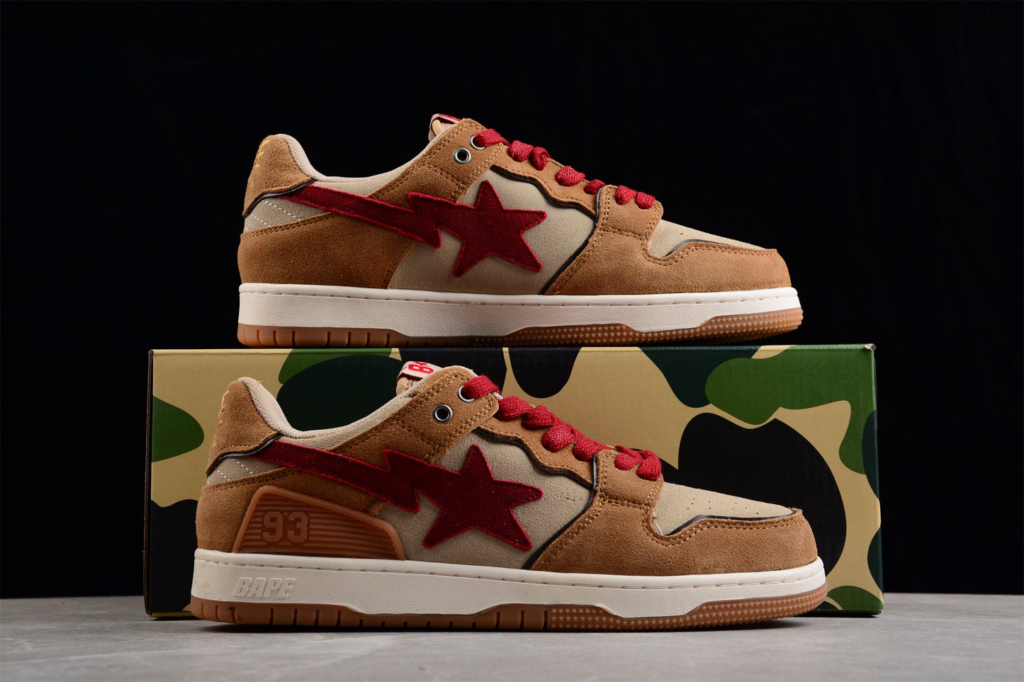 Baskets basses BAPE STA rouges et marron