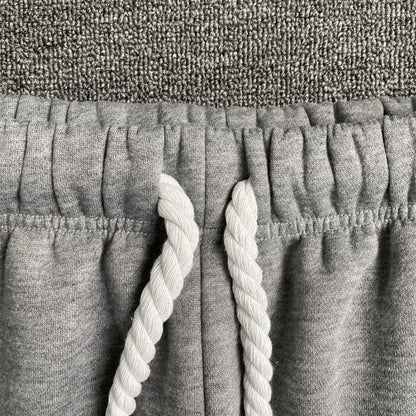 SYNA WORLD PANTALON DE SWEAT AVEC LOGO SYNA GRIS