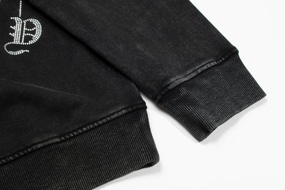 Sweat-shirt à motifs de cœurs chromés et strass, noir délavé