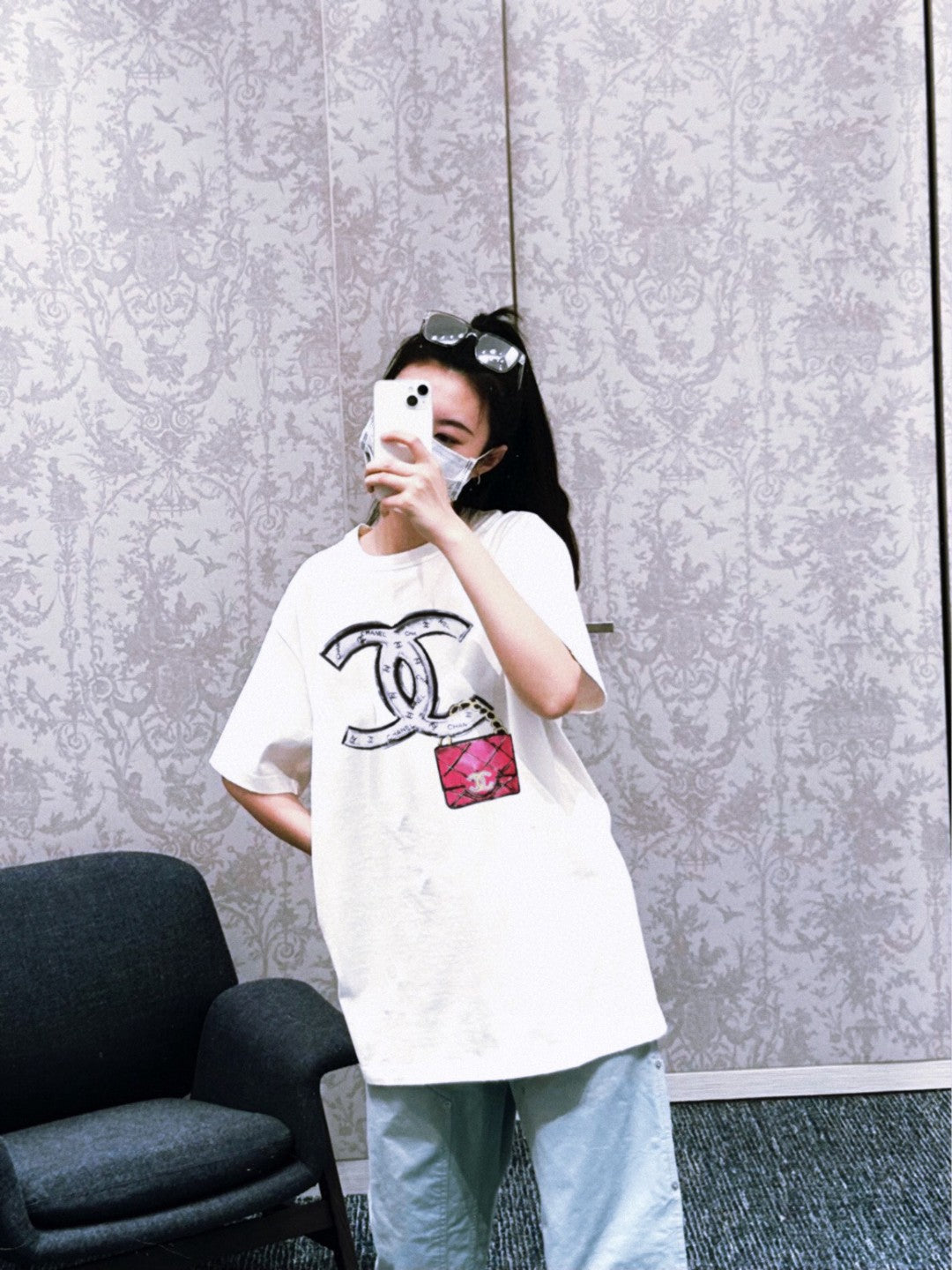 T-shirt à logo Chanel (blanc)