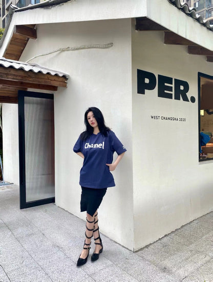 T-shirt à logo Chanel (bleu marine)