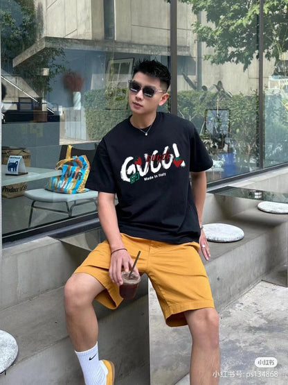 T-shirt Gucci à logo fraise (noir)