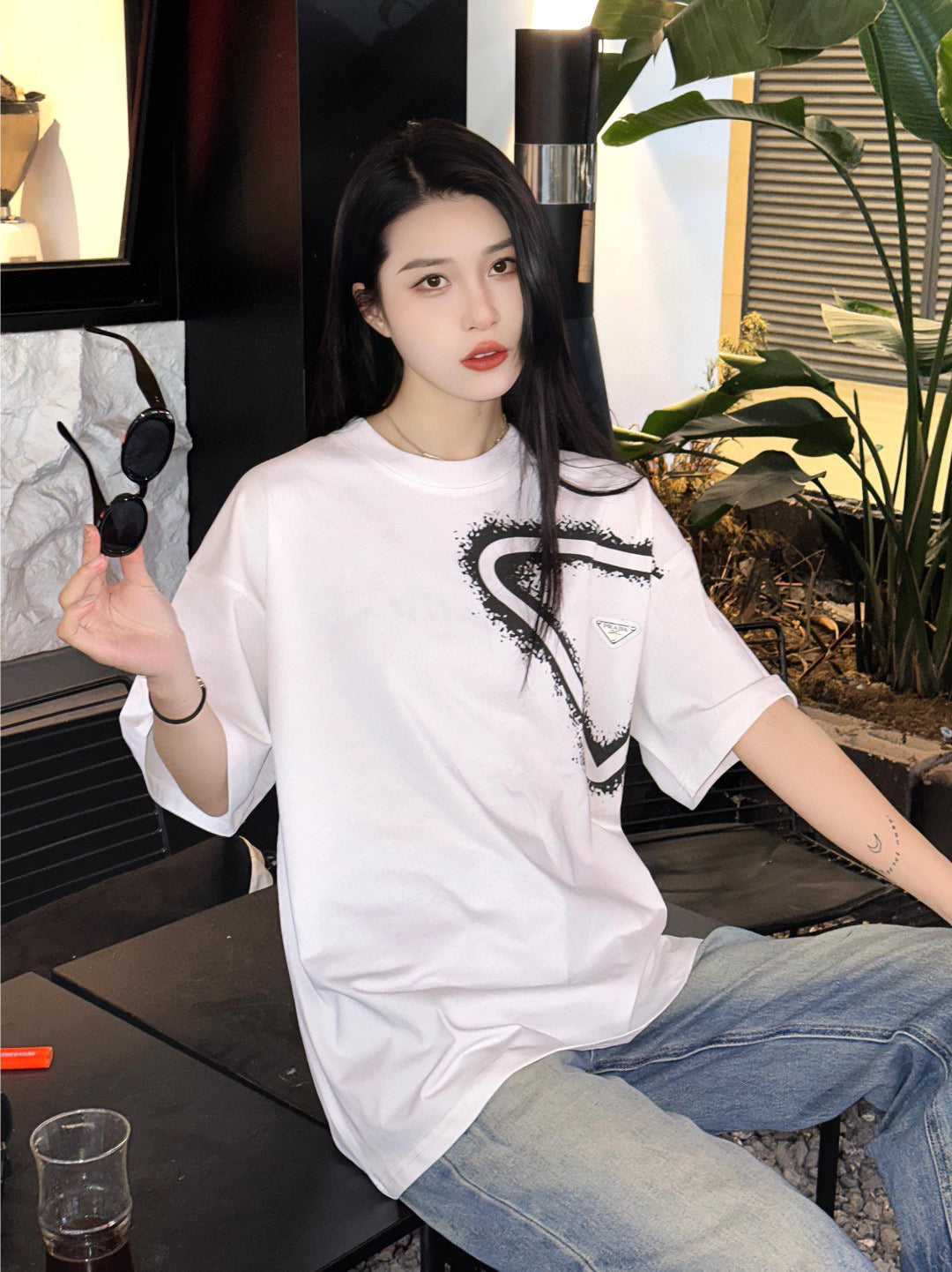 T-shirt Prada Triangle Spray Paint Logo (Blanc)