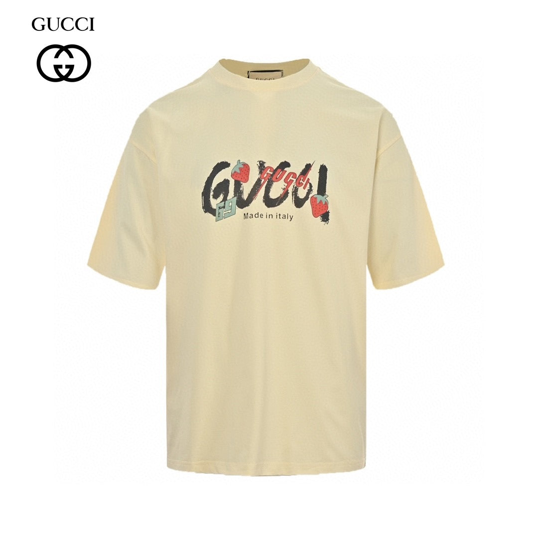 T-shirt Gucci à logo fraise (beige)