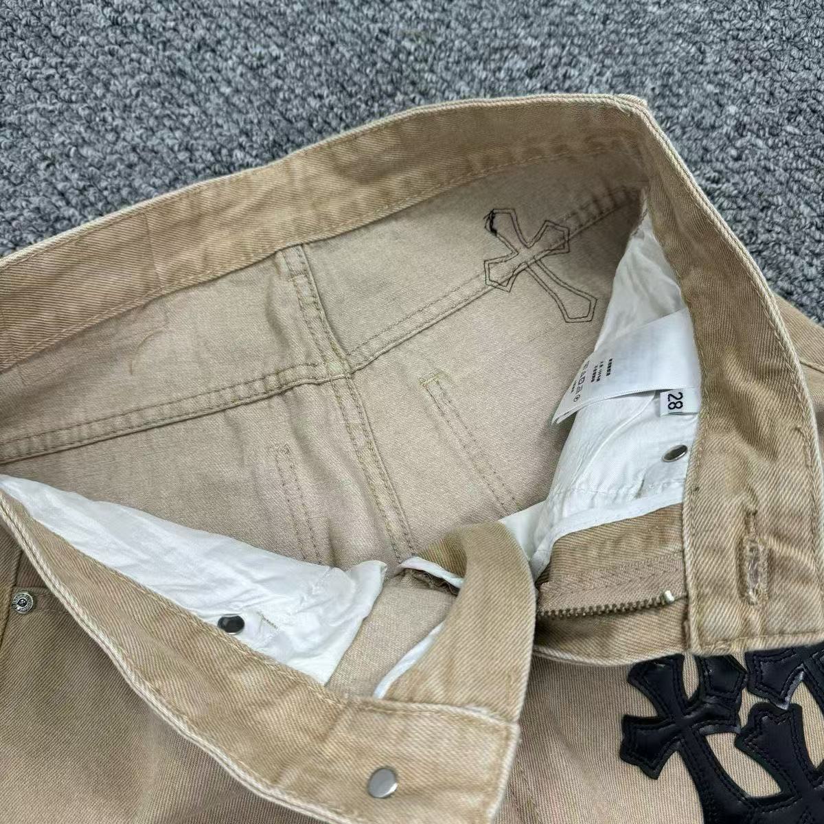 JEAN MARRON À CŒURS CHROMÉS