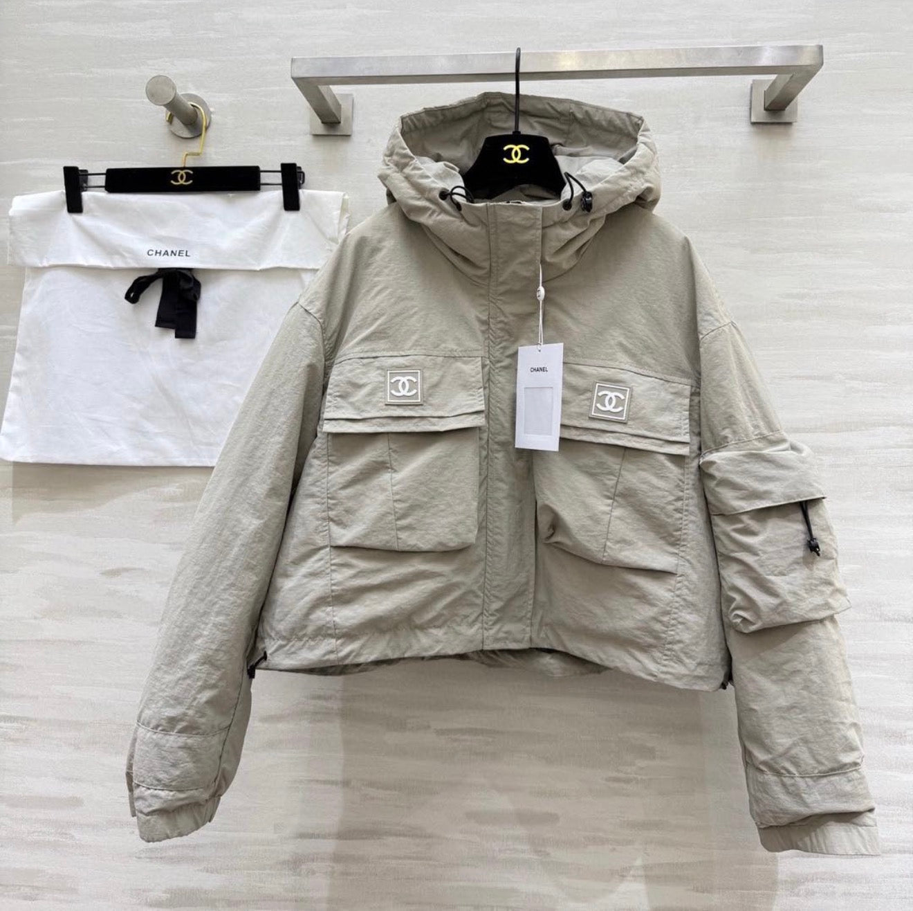 CC LIGHT JACKET