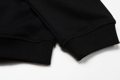 Sweat-shirt noir avec logo fer à cheval et cœurs chromés