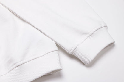 Sweat-shirt blanc avec logo fer à cheval et cœurs chromés