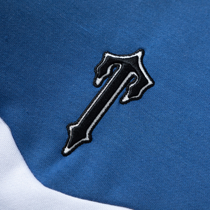 Survêtement bleu à capuche et rayures en V