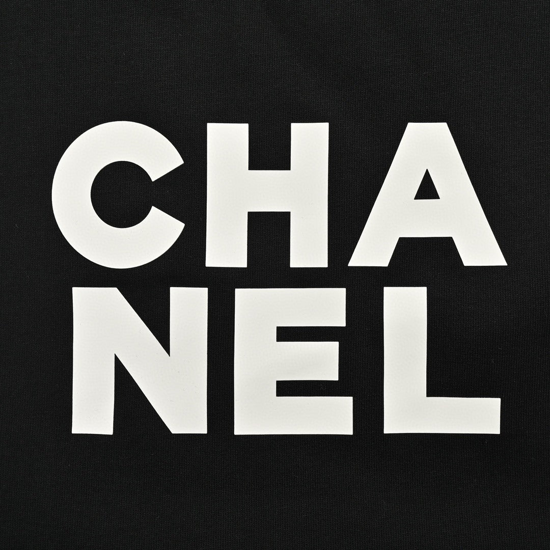 T-shirt Chanel à double logo C (noir)
