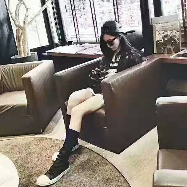 Baskets en cuir montantes