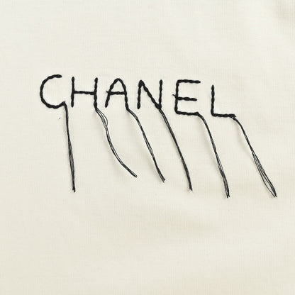T-shirt à logo Chanel (blanc)