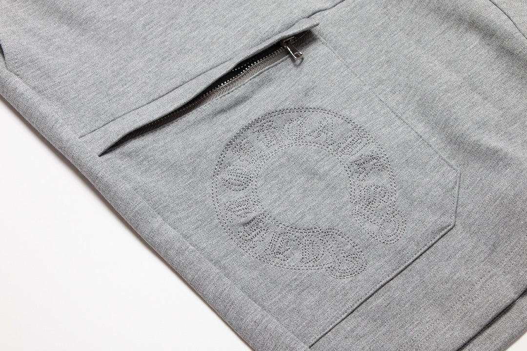 Short gris avec logo de fer à cheval et cœurs chromés 