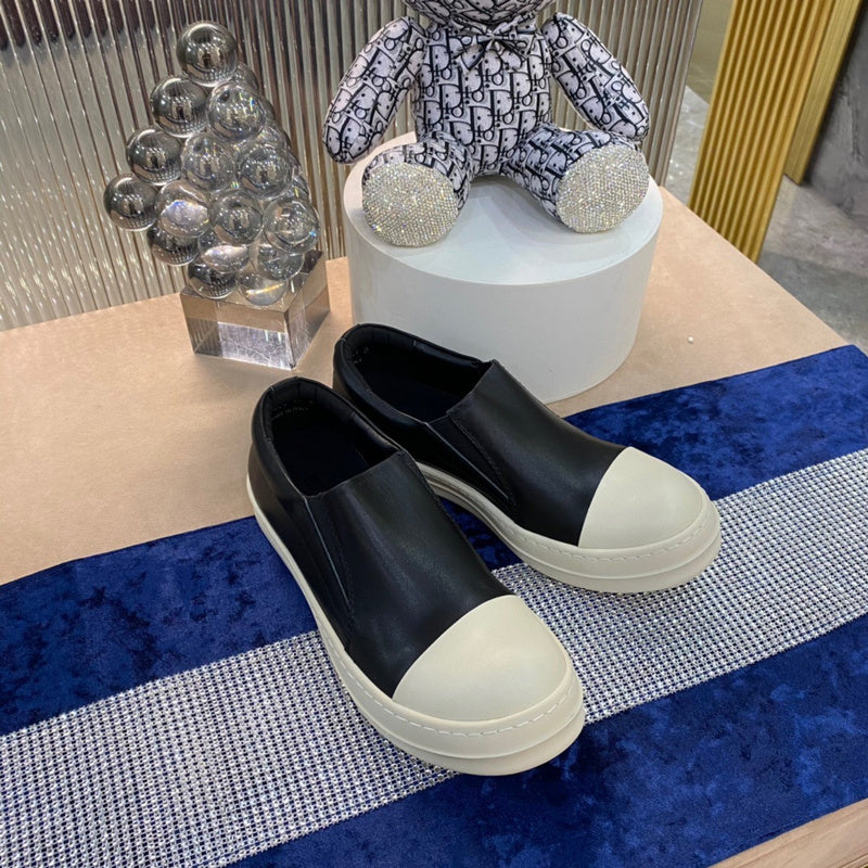 Baskets en cuir à enfiler