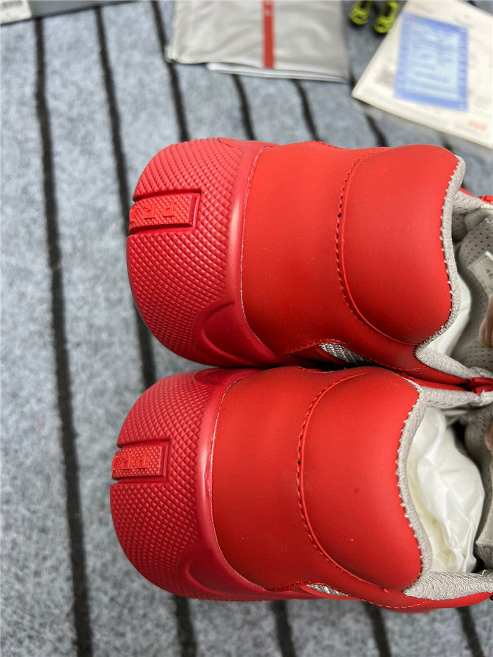 PRADA AMERICA'S CUP CAOUTCHOUC SOUPLE ROUGE ARGENT