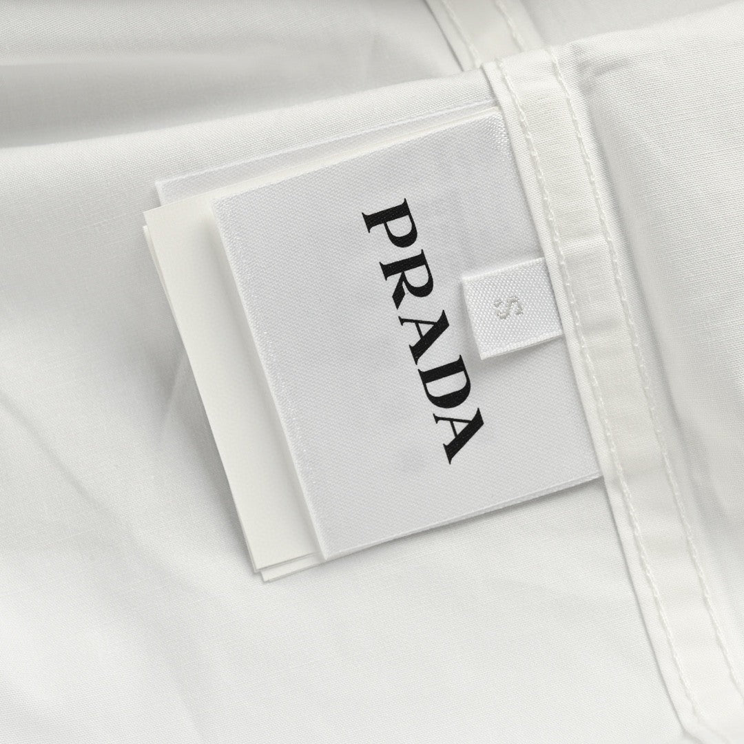 Chemise Prada à manches courtes boutonnée (blanche)