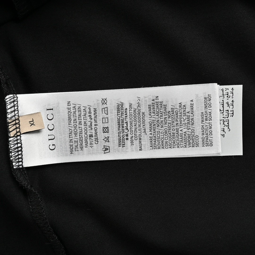 T-shirt Gucci à logo fraise (noir)