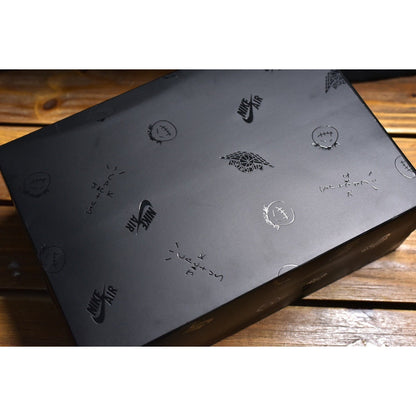 JORDAN 1 LOW x TRAVIS SCOTT PHANTOM