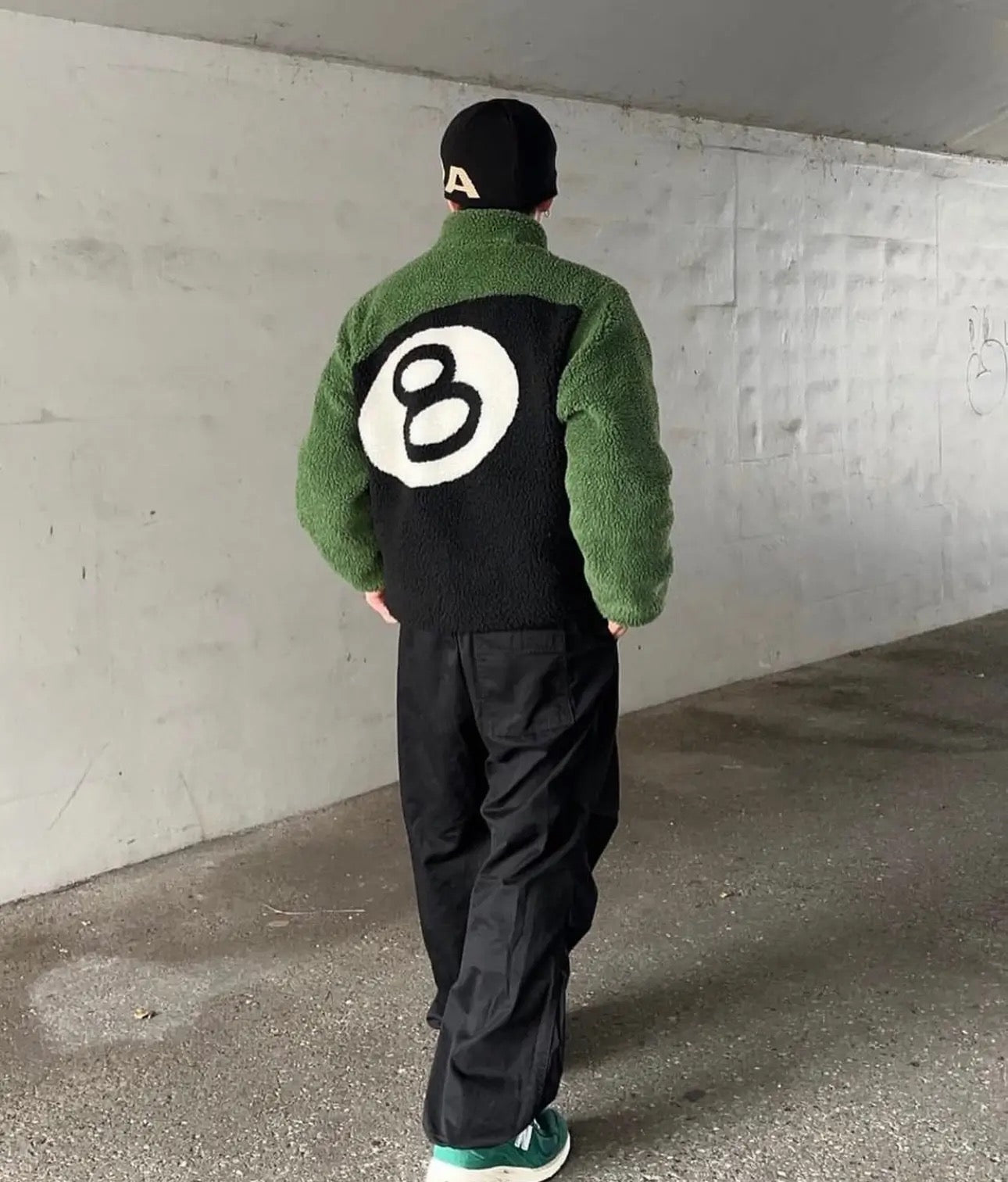 "8 Ball-Fleece"