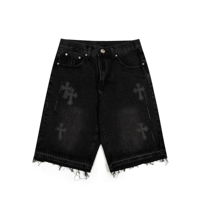 Short en jean noir à motif cœurs chromés et croix croisée
