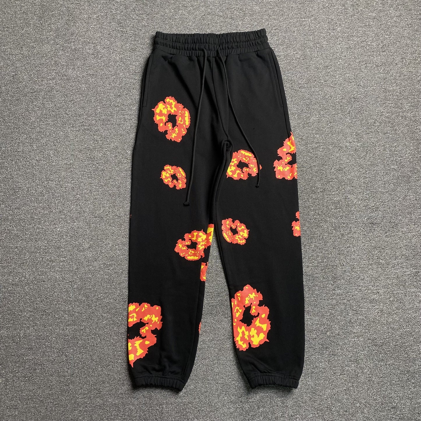 PANTALON DE SURVÊTEMENT NOIR DENIM TEARS x OFFSET WREATH