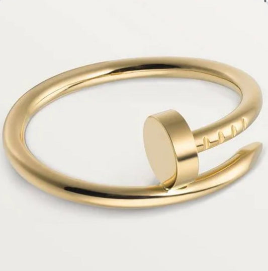 nail ring Cartier