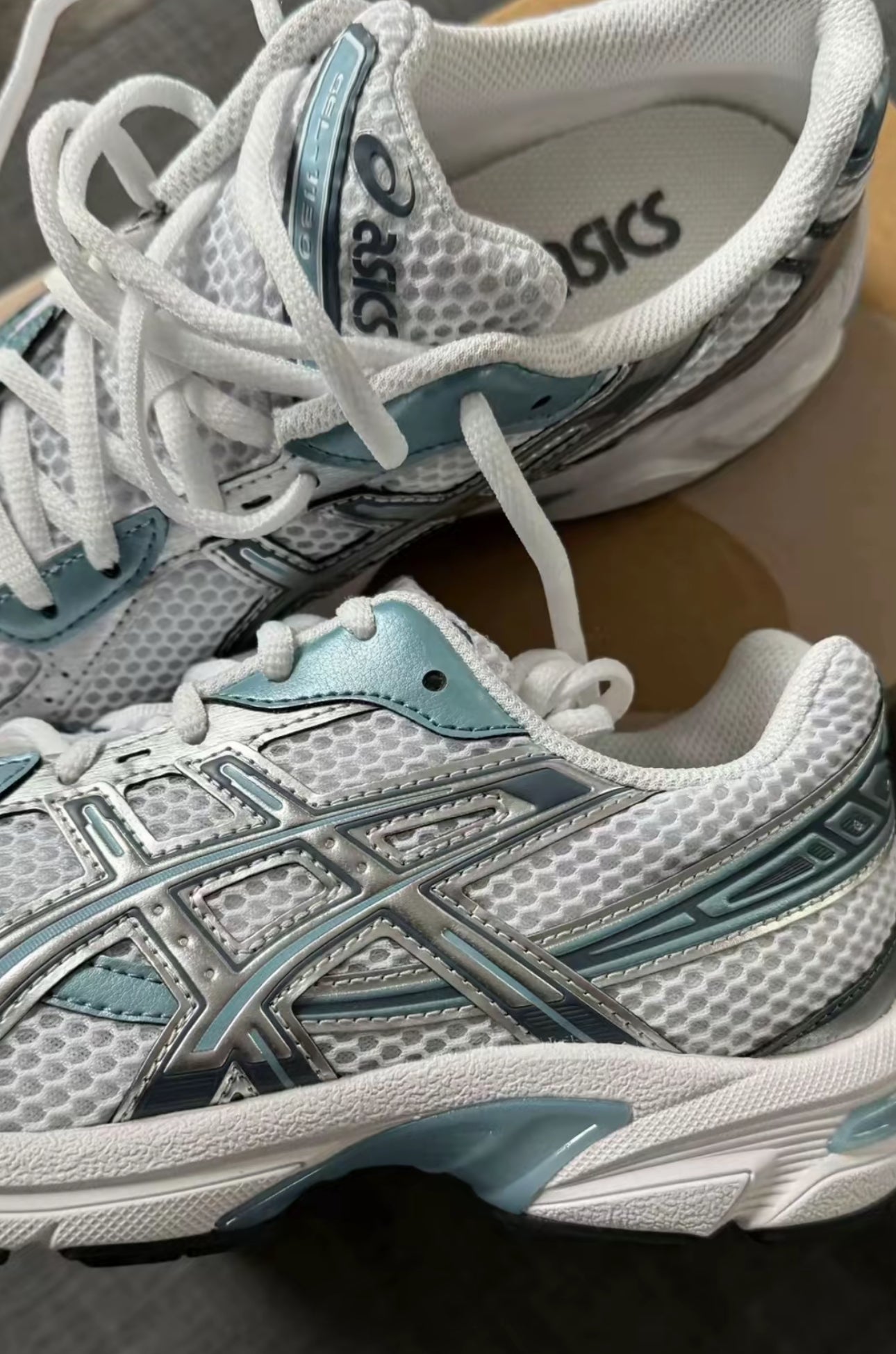 ASICS GEL 1130 PEAU DE REQUIN