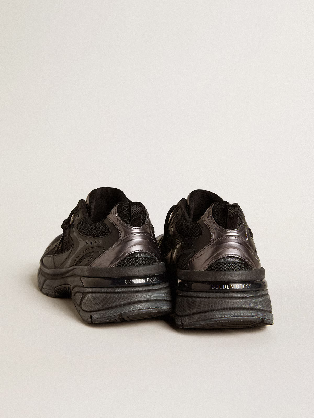 Golden Goose Running Sole – Triple Black