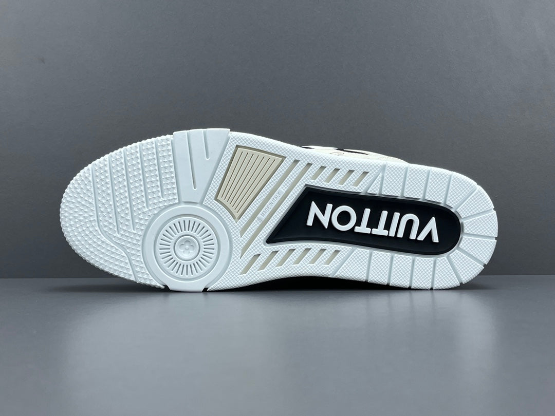 LOUIS VUITTON LV TRAINER SNEAKER