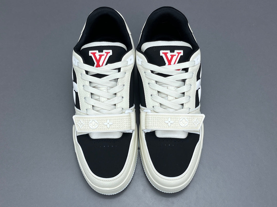 LOUIS VUITTON LV TRAINER SNEAKER