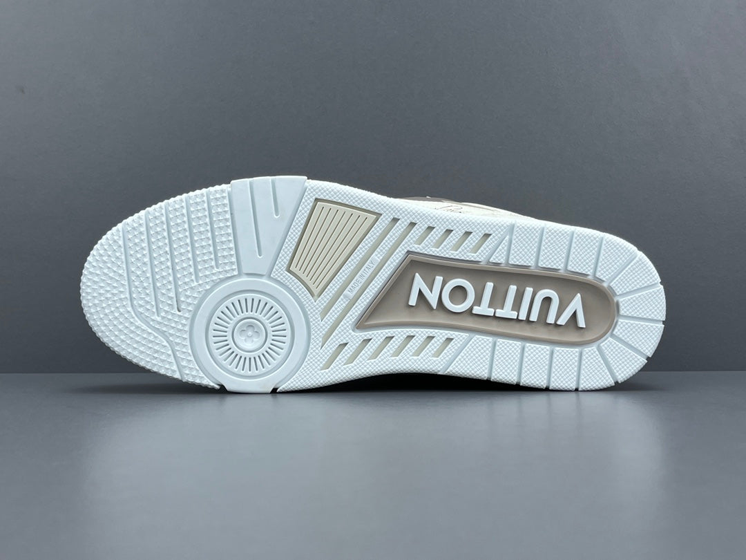 LOUIS VUITTON LV TRAINER SNEAKER