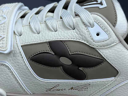 LOUIS VUITTON LV TRAINER SNEAKER