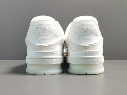 LOUIS VUITTON LV TRAINER SNEAKER