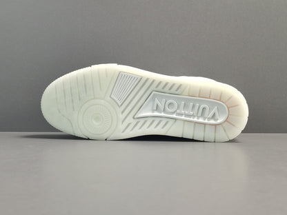 LOUIS VUITTON LV TRAINER SNEAKER