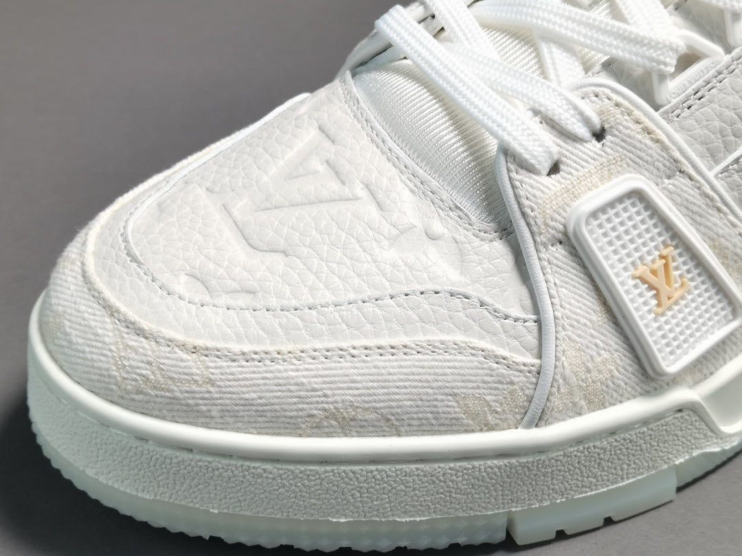 LOUIS VUITTON LV TRAINER SNEAKER