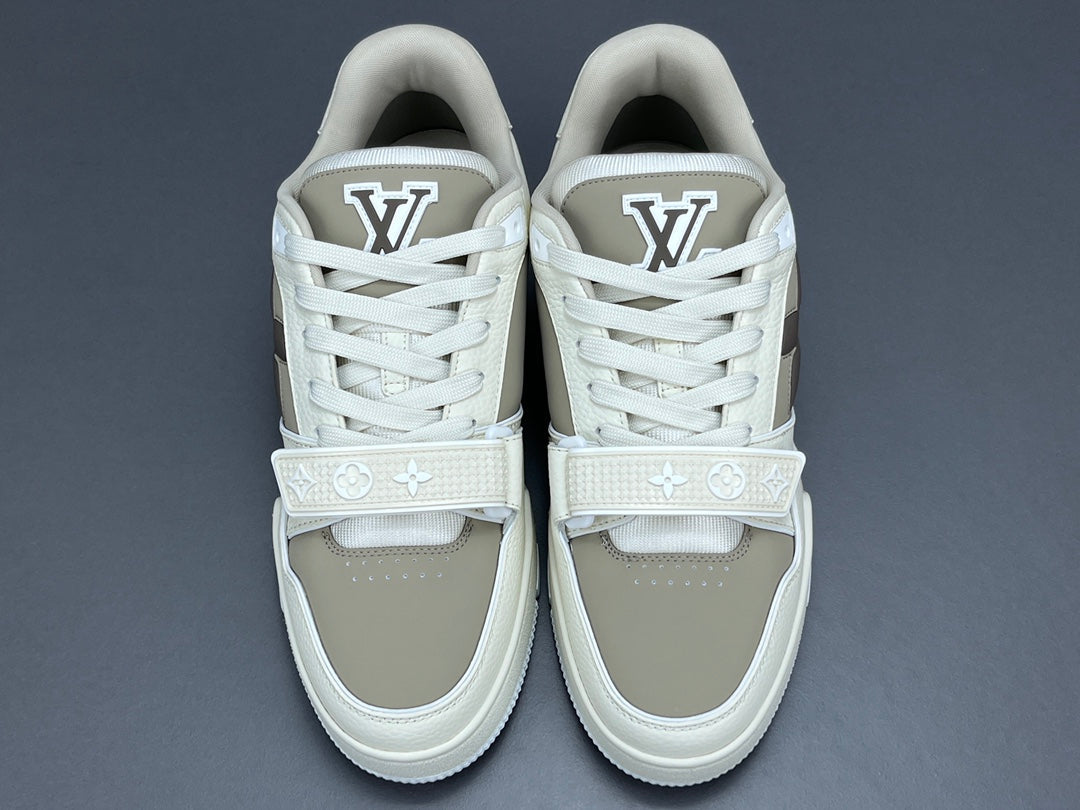 LOUIS VUITTON LV TRAINER SNEAKER