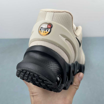 NIKE AIR MAX DN8 x FOSSIL NOIR