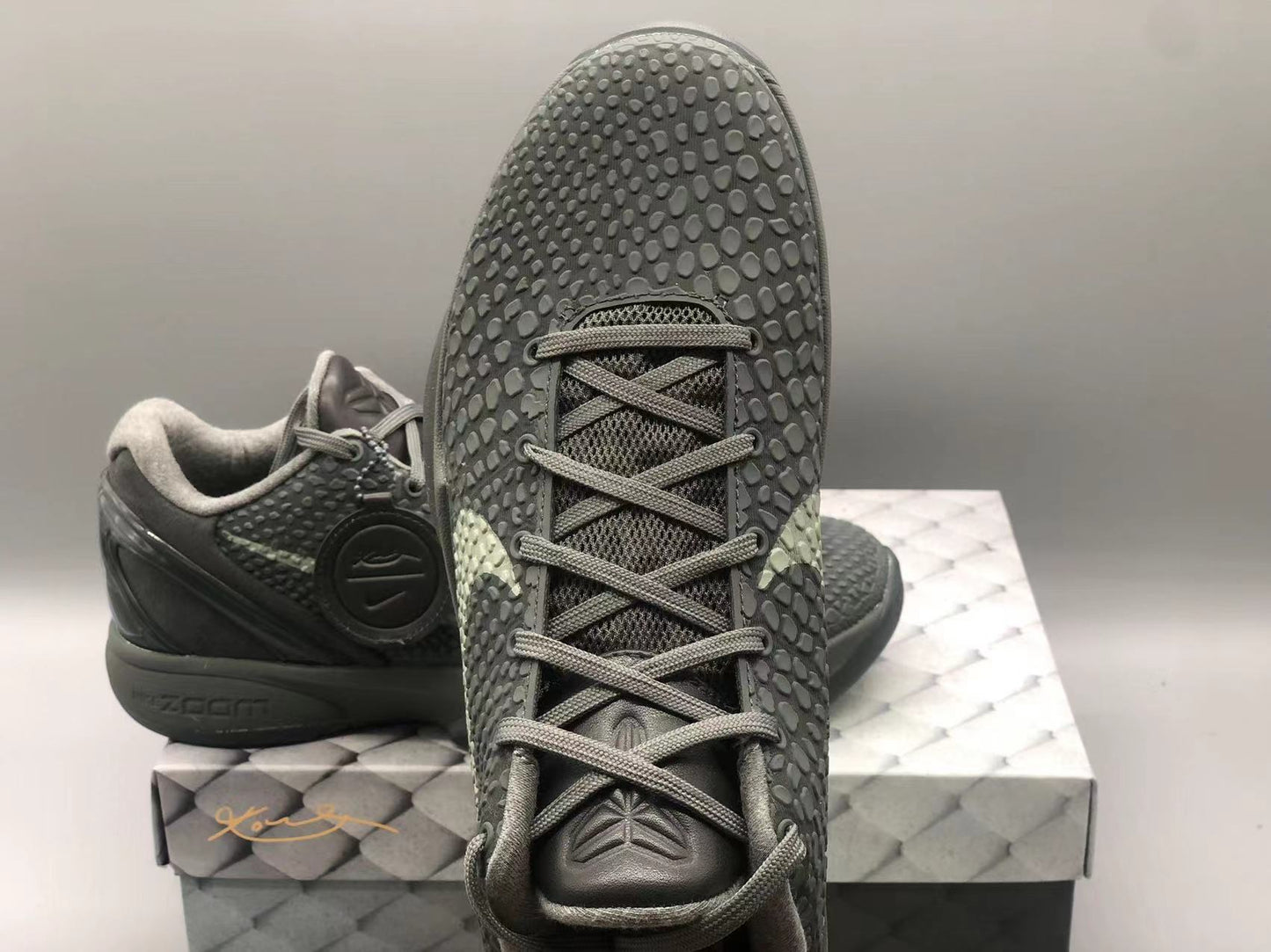 NIKE KOBE 6 PROTRO x FADE TO BLACK