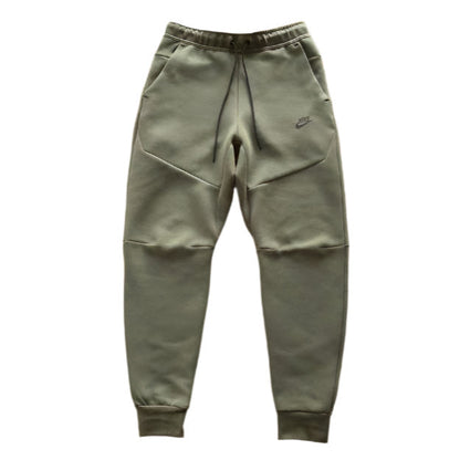 NIKE TECH FLEECE PANTS x ARMY GREEN