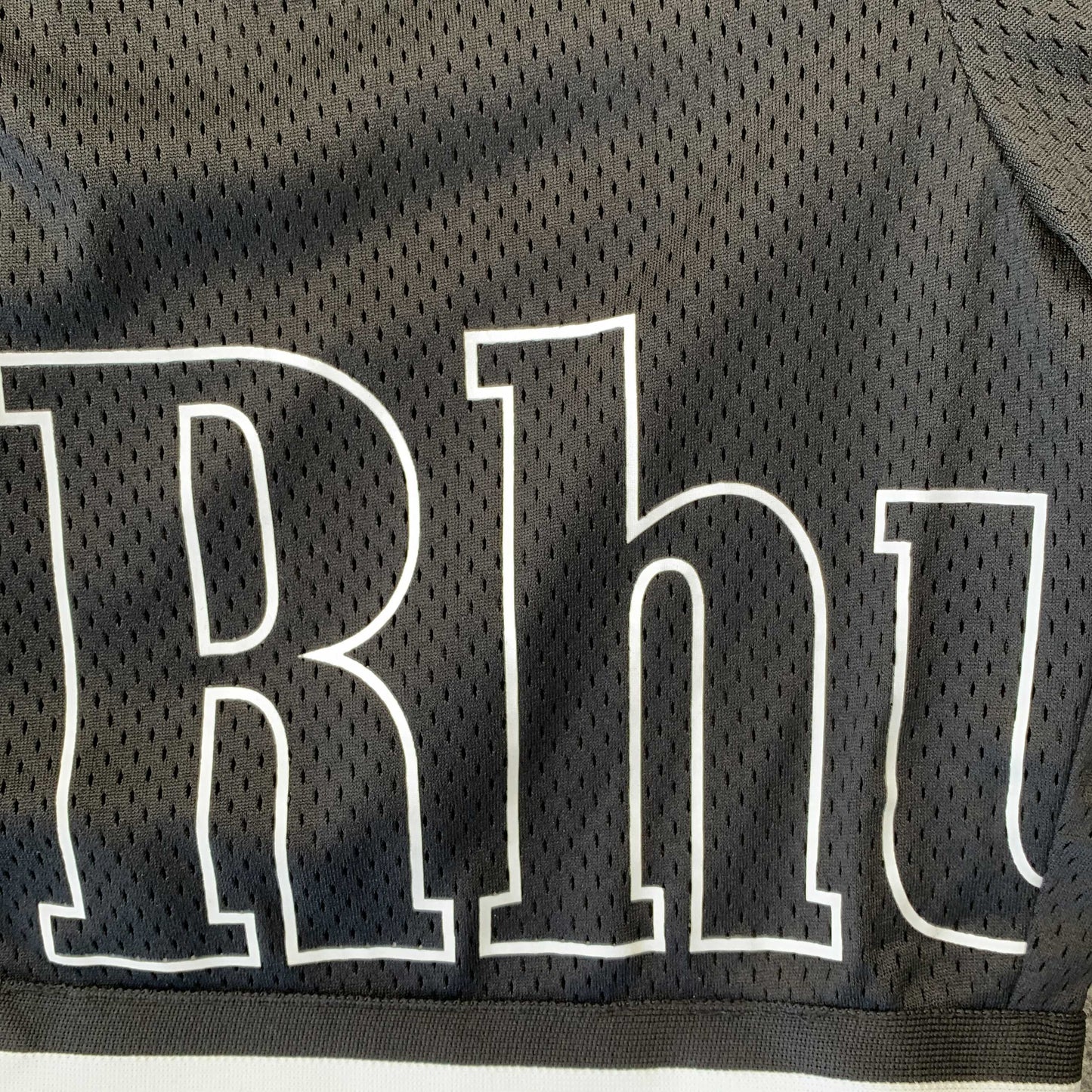 RHUDE COURT LOGO SHORTS BLACK/WHITE