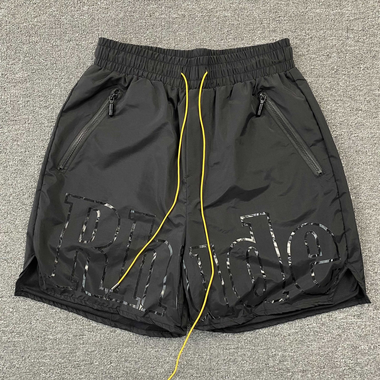 RHUDE RH LOGO SHORTS BLACK ON BLACK