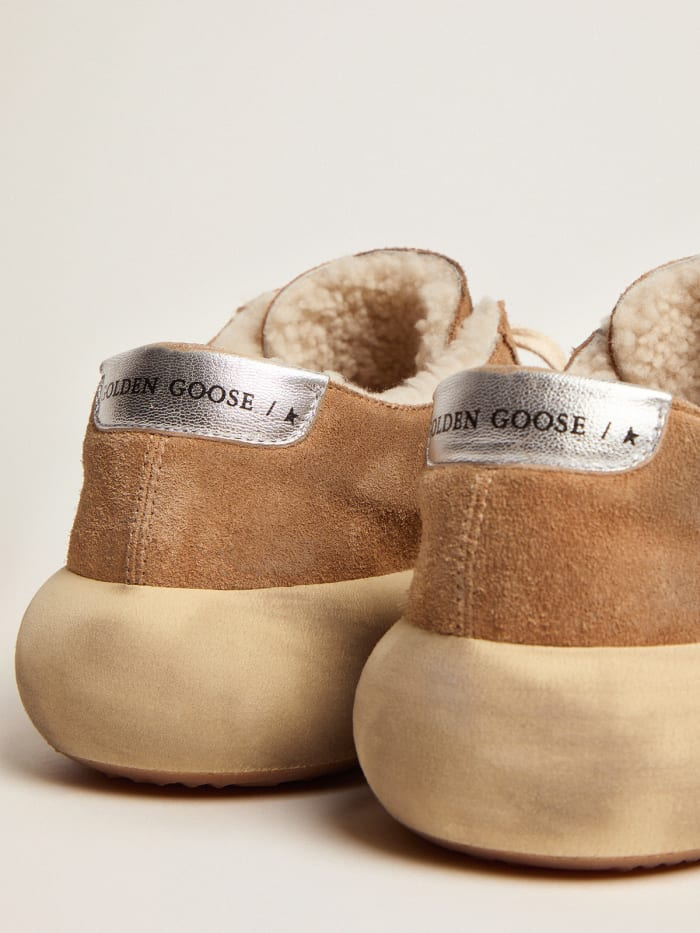 Women's Space-star Shoes In Tobacco-colored Suede With Shearling Lining