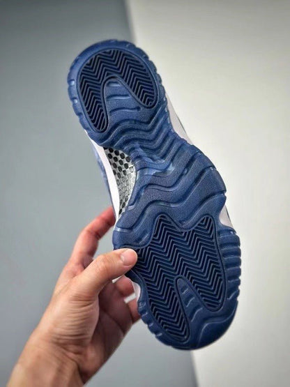 Air Jordan 11 retro“Midnight Navy”