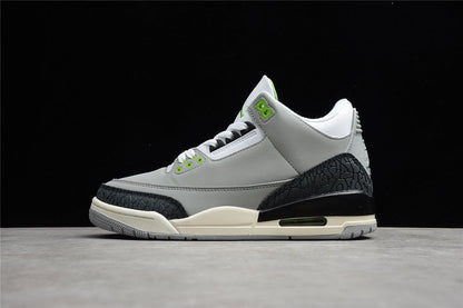 AIR JORDAN 3 RETRO CHLOROPHYLL GRIS FUMÉ CLAIR/CHLOROPHYLL/NOIR-BLANC-VOILE