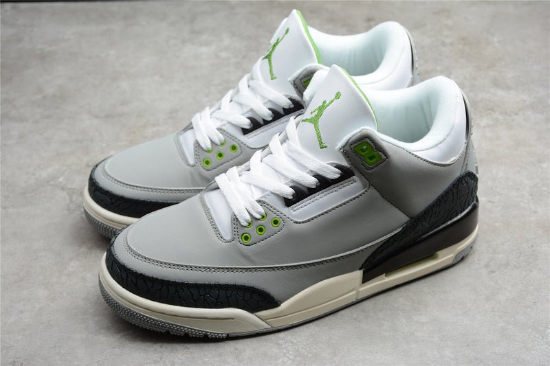 AIR JORDAN 3 RETRO CHLOROPHYLL GRIS FUMÉ CLAIR/CHLOROPHYLL/NOIR-BLANC-VOILE