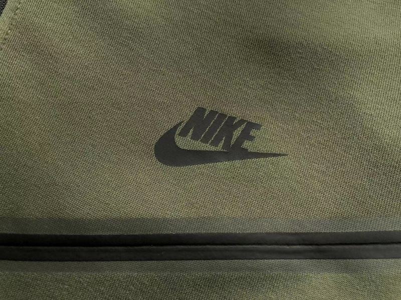 SWEAT À CAPUCHE NIKE TECH FLEECE x VERT ARME