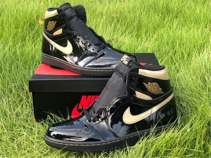 JORDAN 1 HIGH x NOIR OR MÉTALLISÉ 