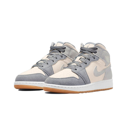 JORDAN 1 MID SE x GRIS PARTICULES LAIT DE COCO