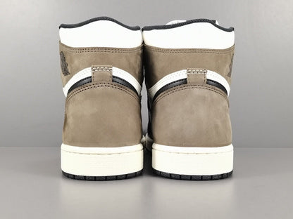 JORDAN 1 RETRO HIGH x DARK MOCHA 